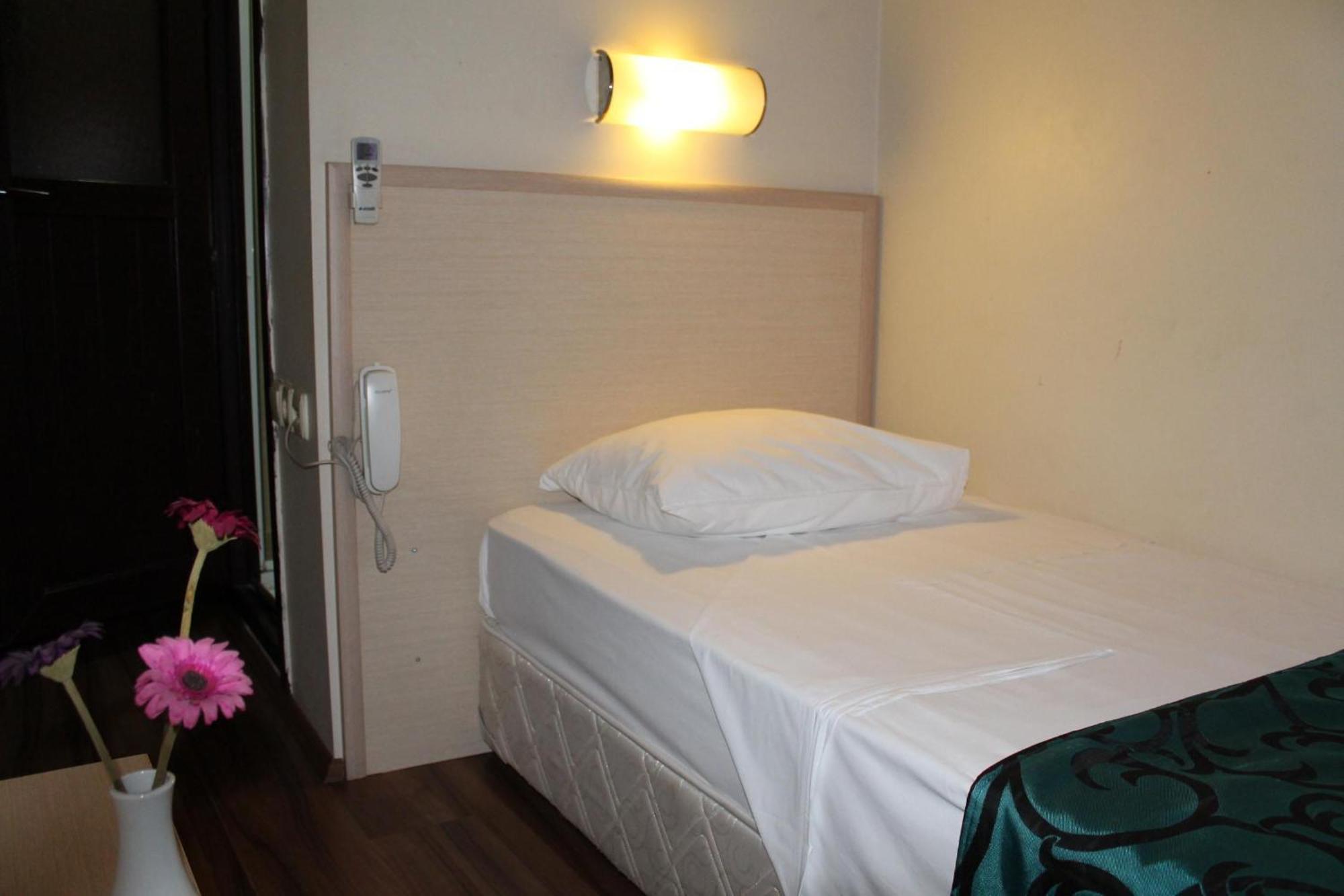 Grand Prince Hotel Taksim Istanbul Exterior photo